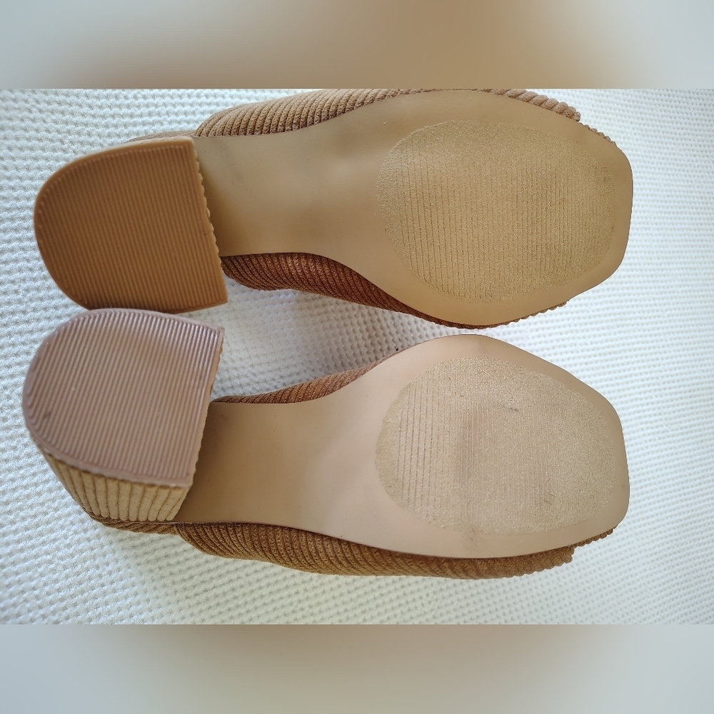 Lulu's Brown Ribbed Open-Toe Mule Heels - Picture 7 of 7
